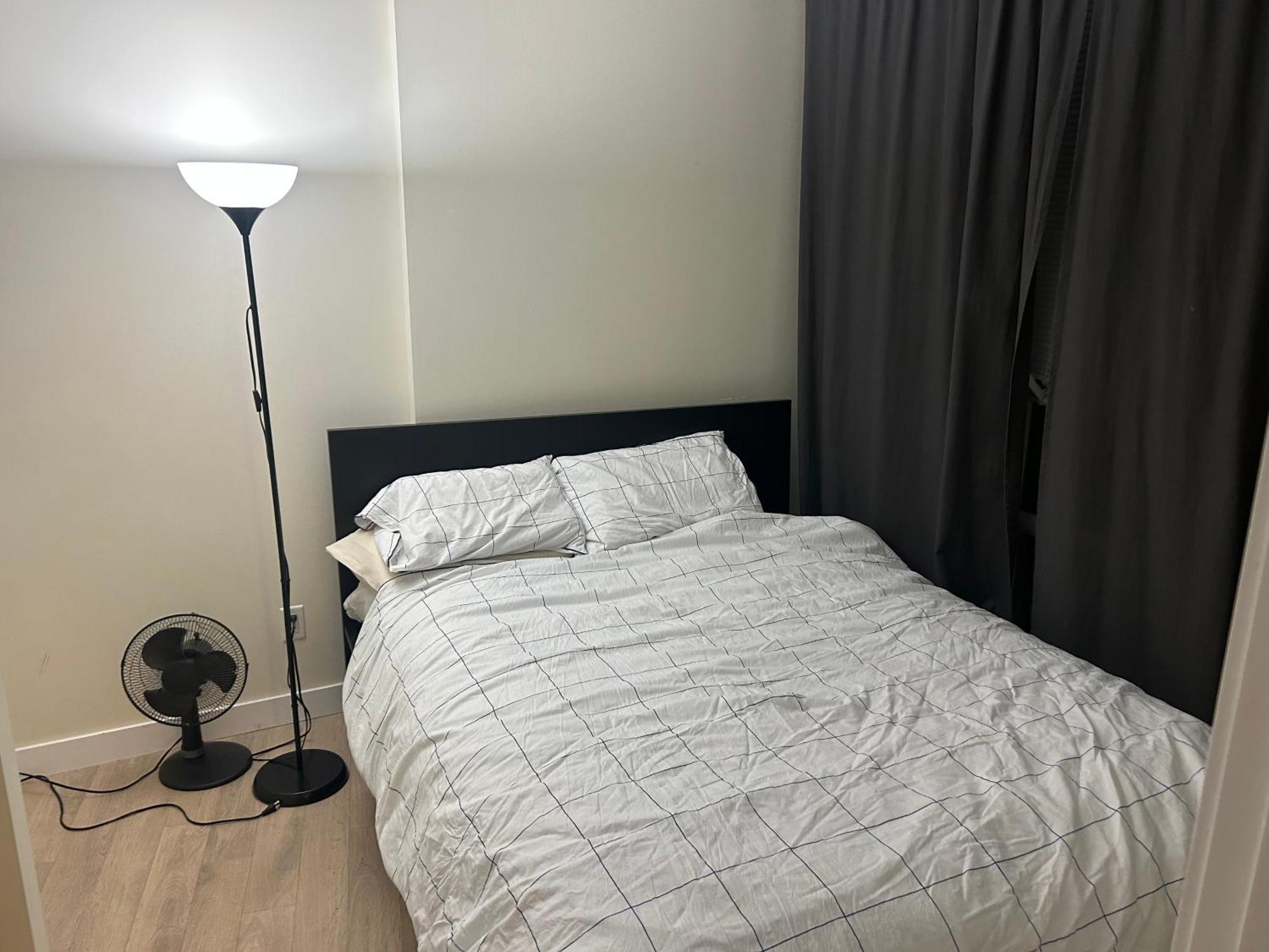 One Bedroom On Brentwood Station * Calgary
